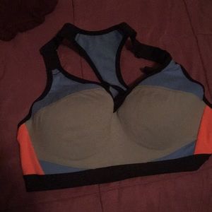sports bra